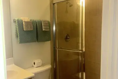 Image de Bright & Airy Comfort Awaits