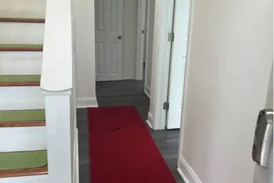 Image de 4-bedrm home, Fairmount Heights, WiFi, Fenced back yard 5 min to Dc Capitol Hill
