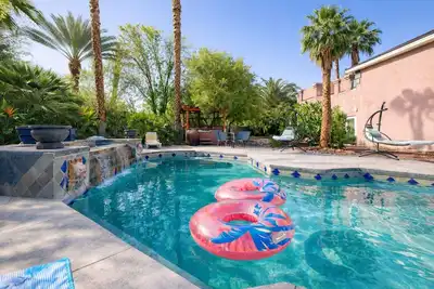 Image de 10br/6ba - 2 Private Homes, Pool, Heated Spa, Golf -Family Reunions & Big Groups
