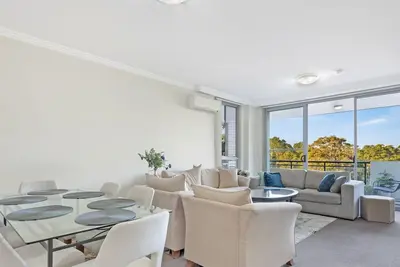 Image de KozyGuru | Westmead | Modern Apt | Near Hospital