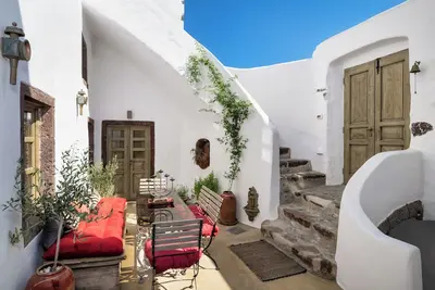 Santorini Vista Legacy Retreat - Vivez l'histoire, réveillez-vous avec la vue!