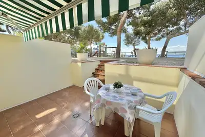 Image de As20. Bel Studio face à la plage avec parking