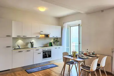 Image de Joli appartement pour 4 personnes avec Wifi, Tv, terrasse, vue panoramique et parking
