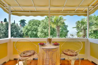 Image de Appartement de deux chambres avec la terrasse et la vue sur le mer Porec (A-23638-a)