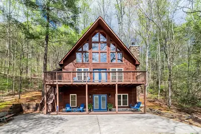Image de Golf Course-Resort Pool-2 King Suites-Scenic Cabin in Townsend, Tn River Tubing-6mi to National Park