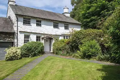 The Cragg, pet friendly, with open fire in Ambleside