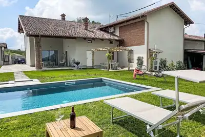 Image de Maison de vacances privée avec climatisation, piscine privée, Wifi, terrasse, vue panoramique