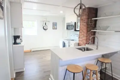 Image de Bright 3 bedroom located in the heart of Oob