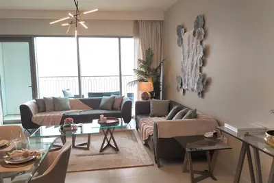 Image de Elegant 3. 5 Br with panoramic Burj Khalifa views