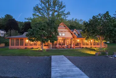 Image de New Listing 5 Br / 3 Ba Authentic Luxury Home On Keuka Lake!