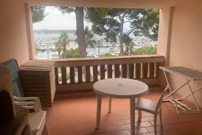 Image de Vue mer 180°, accès direct plage, proche du centre ville