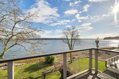 Image de The perfect location for a peaceful getaway on Case Inlet in Puget Sound