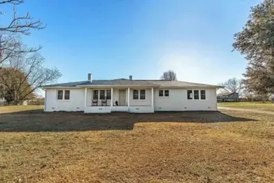 Image de Farmhouse Escape in Batesburg-Leesville! Lake Murray, Sc!