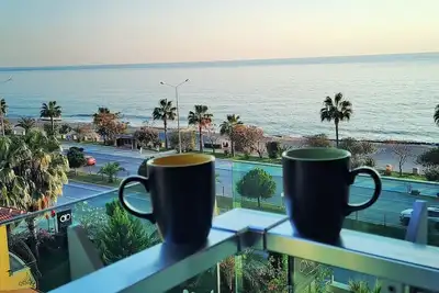 Sea Front \"Luxury Residence\" Large Studio Apt. (35)