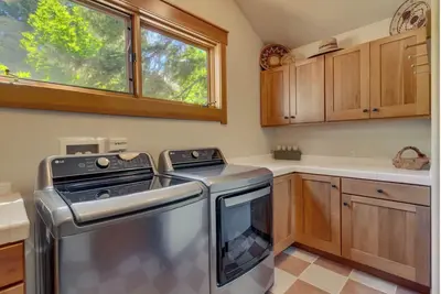 Image de Ravenscroft - Four bedroom ski chalet in Palisades+On shuttle+Ac+Lake Tahoe