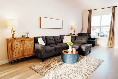 Image de The Amber | Sleeps 6 | Close to Airport