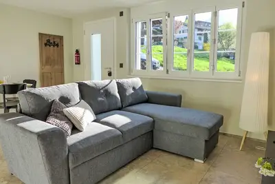Agréable appartement pour 3 personnes avec Wifi, Tv, terrasse, vue panoramique et parking