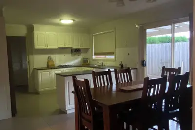 Image de Comfort on Moore Is a two bedroom fully furnished Apartment and is dog friendly