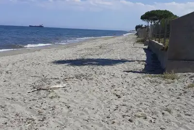 Image de T2 à 200m de la mer et à 10 mn de l aéroport de Bastia