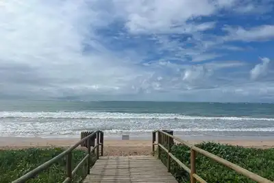 House with private pool in Beira Mar Condominium and private access to the beach.