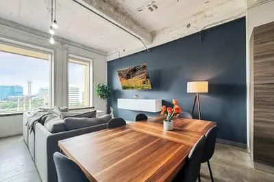 Image de Elegant 1bd | Dt Dallas | Sleeps 6 | Free Parking