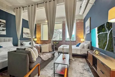 Image de Elegant 2bd | Dt Dallas | Sleeps 16 | Free Parking