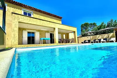 Image de Villa Provençale avec Piscine, Jacuzzi   à 25 min de la Mer!