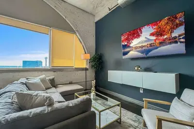 Image de Elegant 1bd | Dt Dallas | Sleeps 8 | Free Parking