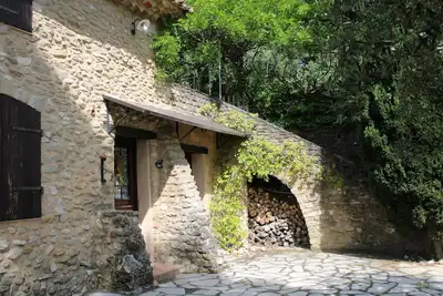 Image de Mas provençal traditionnel