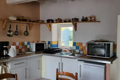 Maison de campagne rénovée dans un village d'artistes!