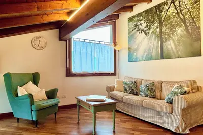 Image de Lake view apartment next to the beach. Free parking