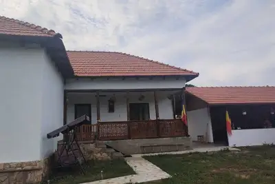 Image de Pridvor – Traditional House in Oltenia de sub Munte, Romania