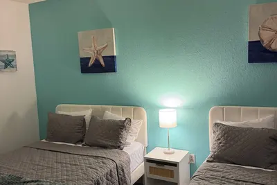 Image de Newly renovated 1-Bedroom Condo Near Universal studios/Orlando, with pool.