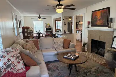 Image de Emerald Isle, Atlantic Beach and more. Cottage convenient to beaches. Waterview