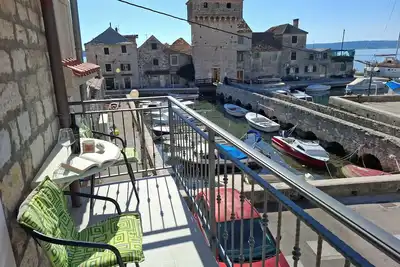 Image de Apartment with sea view and two balconies, near the beach