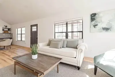 Image de The Bethany Bungalow a Charming 3-bedroom house: WiFi, Ac in welcoming Bethany