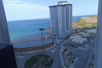 Image de E1 Studios, Sea & Beach Views, High Floor