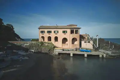 Villa à Levanto avec 7 chambres à coucher, 14 couchages