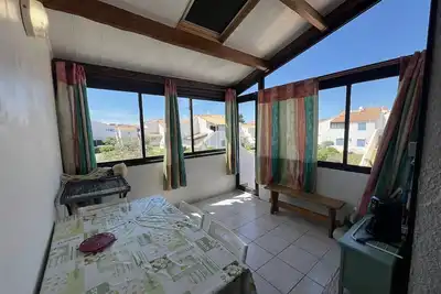 Image de T2 Mezzanine 6 Couchages Proche Plage avec Parking