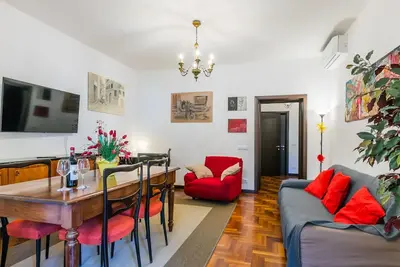Image de Joli appartement pour 5 personnes avec climatisation, Wifi, patio et parking