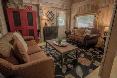 Image de Eureka Springs : Maison de ville avec vue sur la montagne, 2 chambres