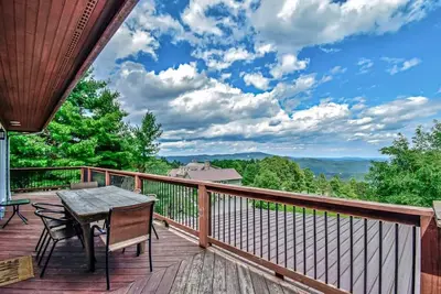 Image de Boone Mountain Getaway- Hot Tub, Firepit
