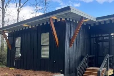 Image de Cozy family friendly 2 bedroom lakefront cottage in charming Tracy City Tn