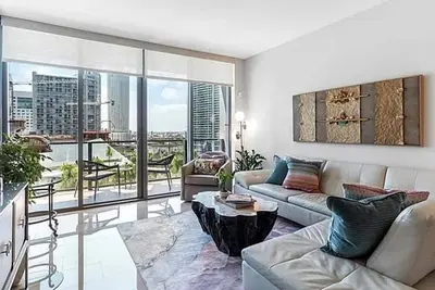 Image de Stylish Condo with River Views in Brickell