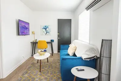 Image de Vulcan Hideout Apt A1-King Bed/Heart of Bham/Wifi