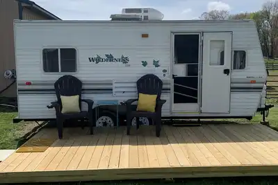 Image de Country side, very private cozy Rv in Marvelous Ohiopyle with WiFi, Ac.