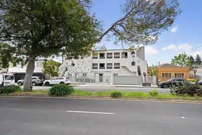 Image de Unique Space in Oakland Condominium