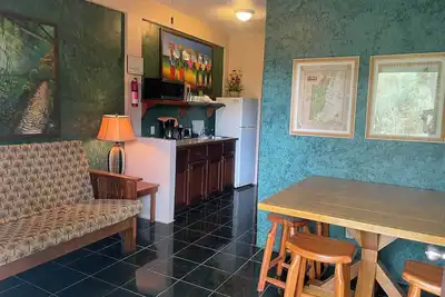 Two Bedroom Suite - Close to Beach