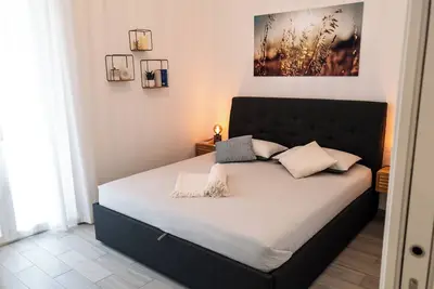 Image de Modern apartment with sea views, top furnishings and private parking space