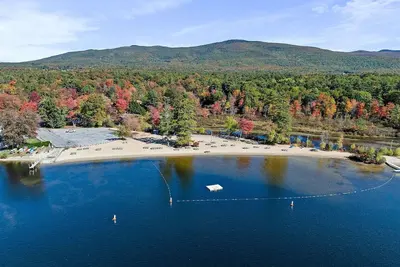 Image de Newly Renovated 4br Lake Winnipesaukee Home – Beach Access & Boat Ramp!